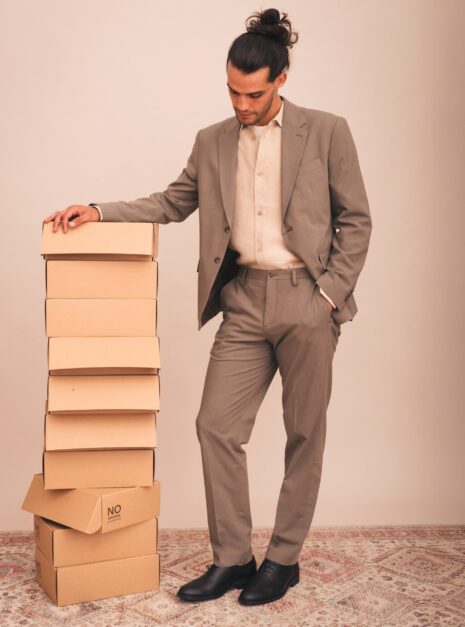 Oxford vegan Brody noir — vue portée plein pied