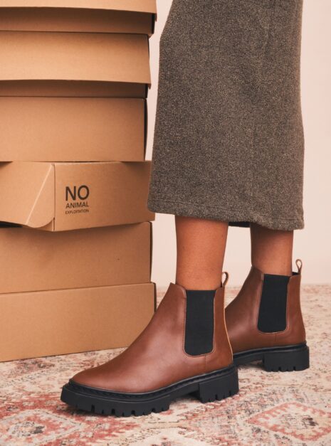 chelsea boot vegan