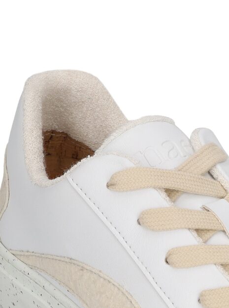 Basket vegan Berlin blanche — vue de la paire Pinatex et gomme recyclée