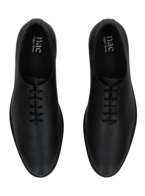 Oxford vegan Brody noir — vue détaillée lacets et cuir de pomme
