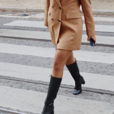 Botte haute vegan Greta noire — vue portée plein pied