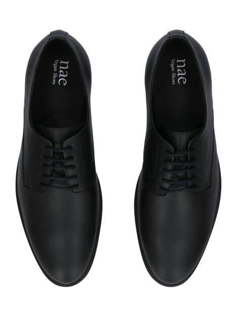 Derby vegan Quinn noir — vue détaillée style costume